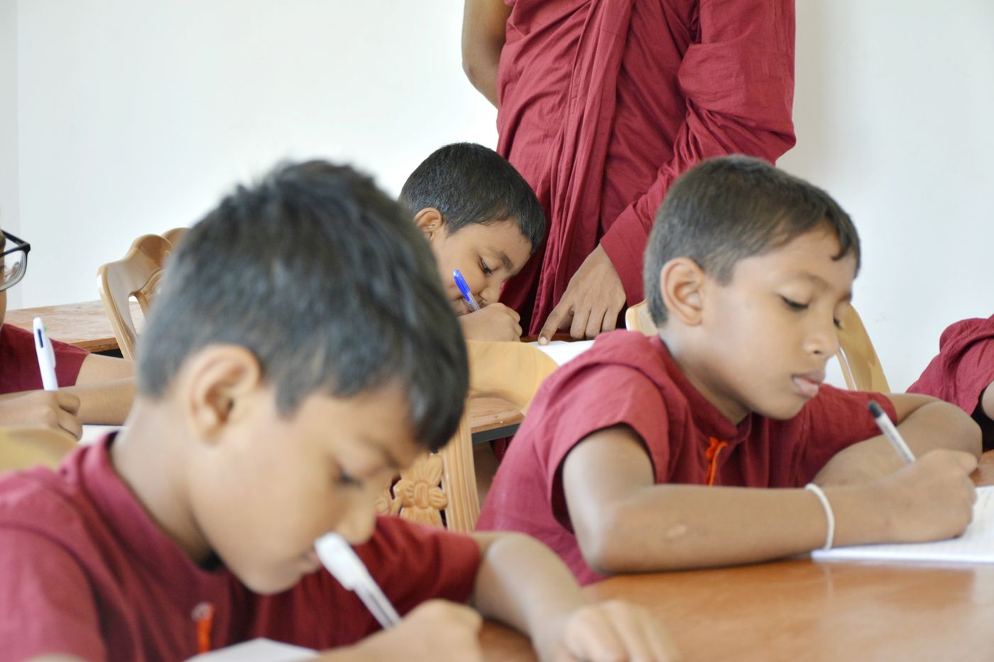 අධ්යයනයේ යෙදෙන පොඩි හාමුදුරුවරු